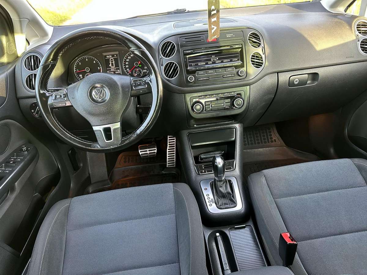 Volkswagen Golf 2012 — photo 20