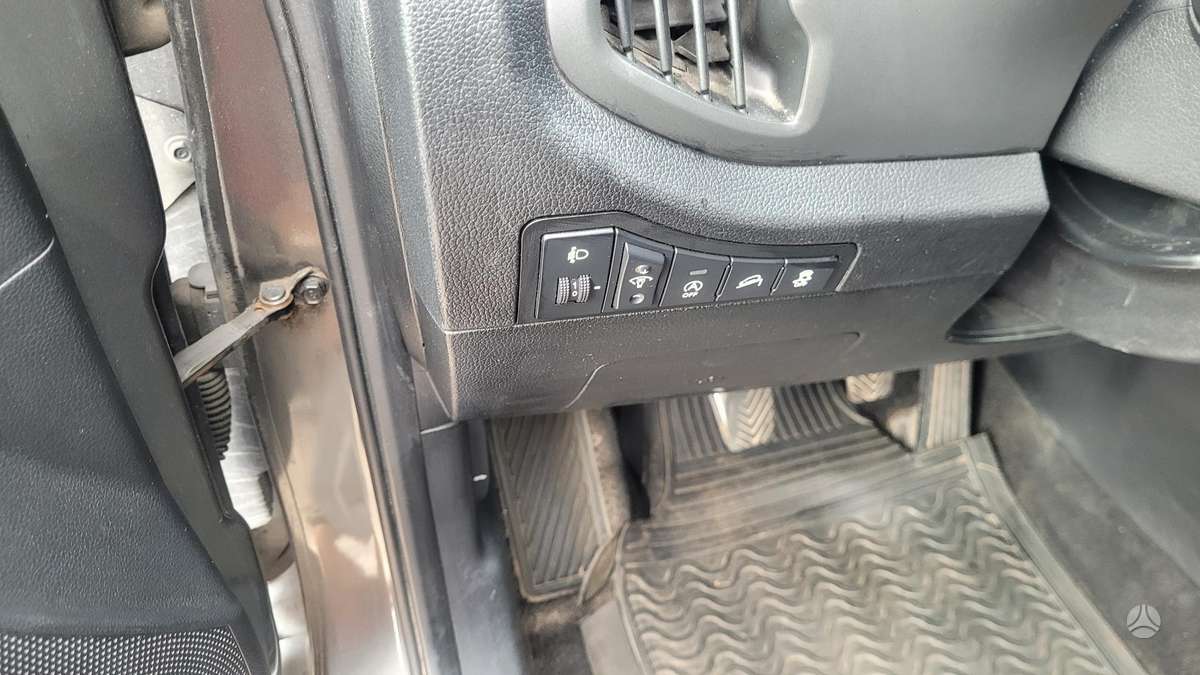 Kia Sportage 2013 — photo 14