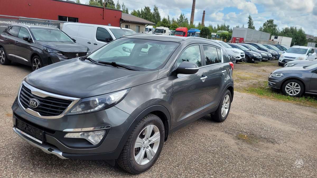 Kia Sportage 2013 — rear view