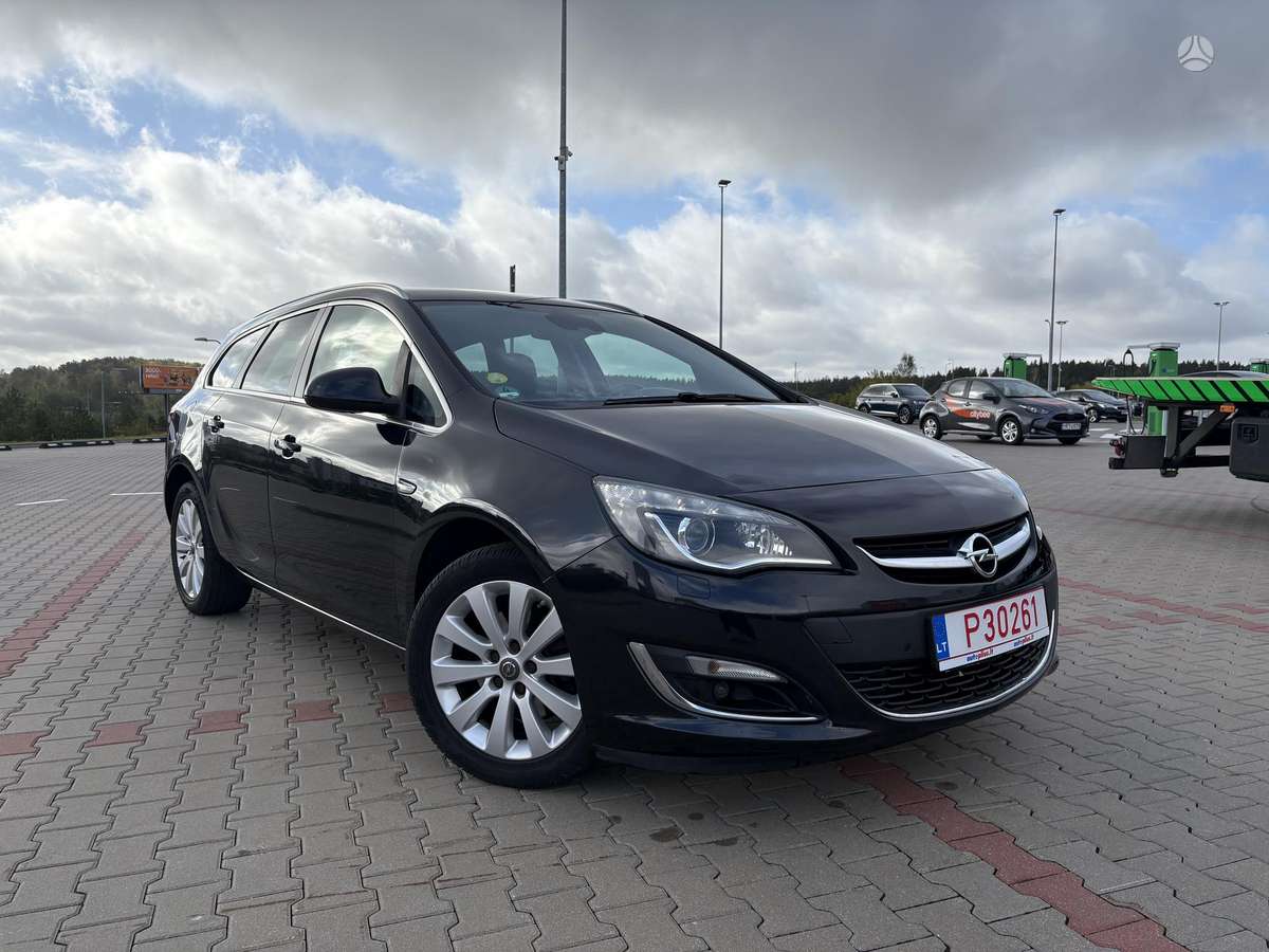 Opel Astra 2014 — двигун 1686 cm³, 131 HP (96kW)