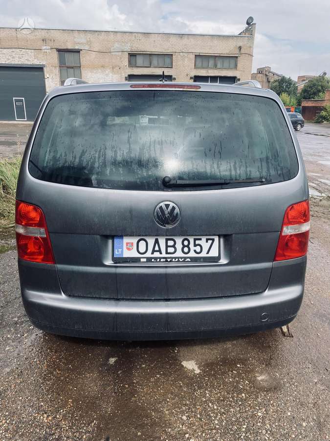 Volkswagen Touran 2004 — photo 5