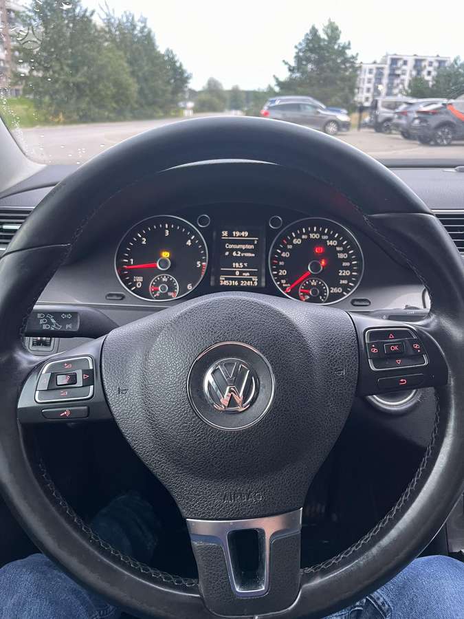Volkswagen Passat, 2010