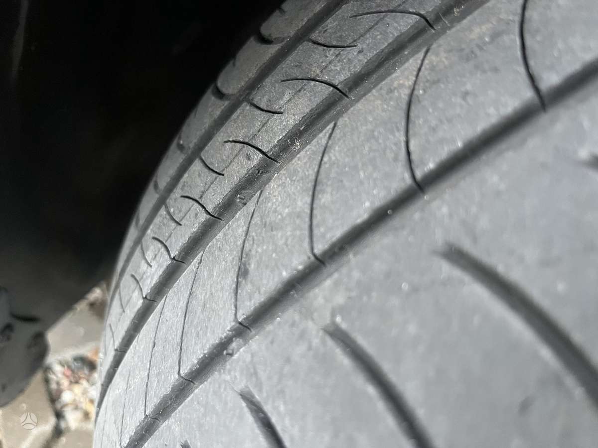 Volkswagen Passat 2010 — photo 12