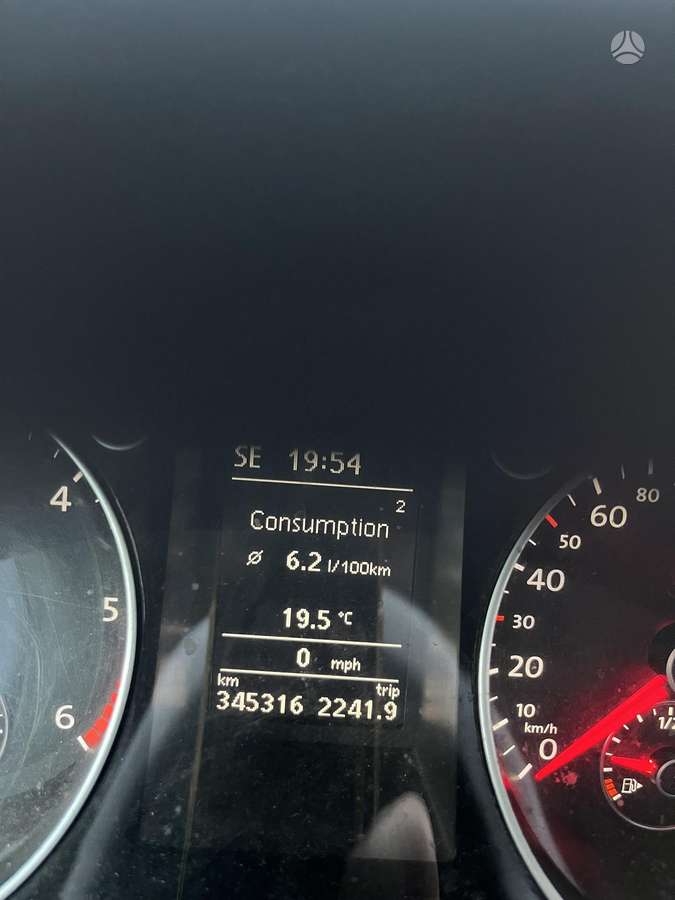 Volkswagen Passat 2010 — photo 14