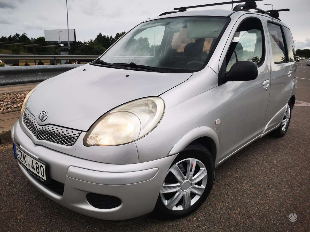 Toyota Yaris 2005 — photo 16