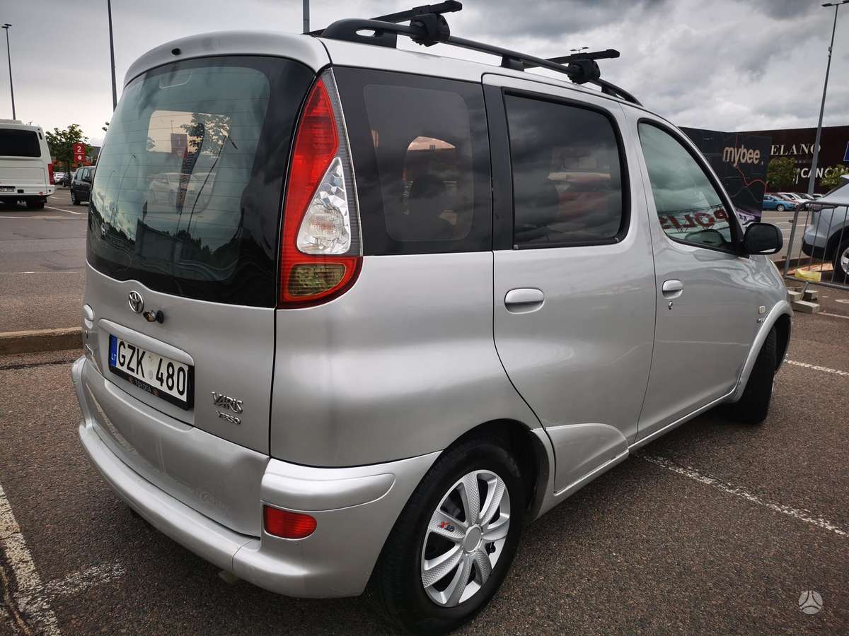 Toyota Yaris 2005 — photo 7
