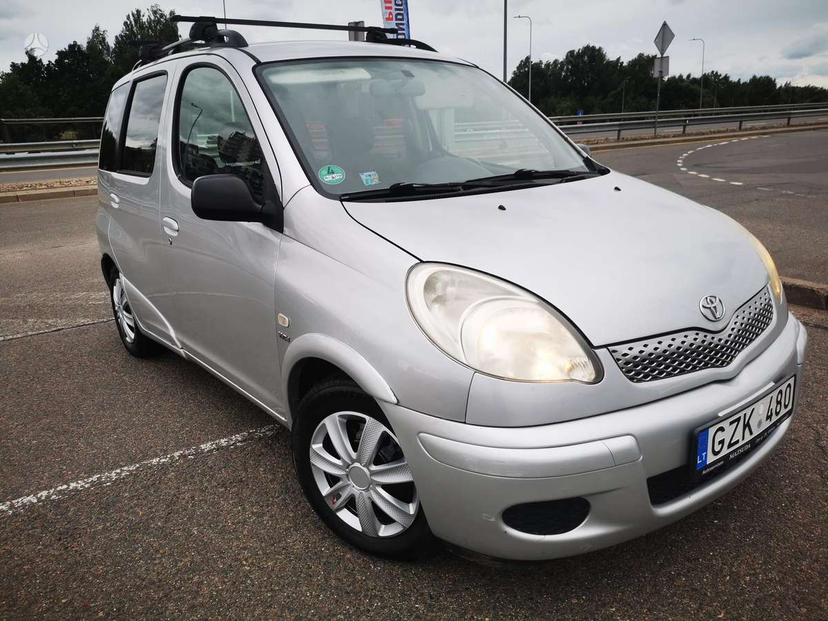 Toyota Yaris 2005 — photo 8