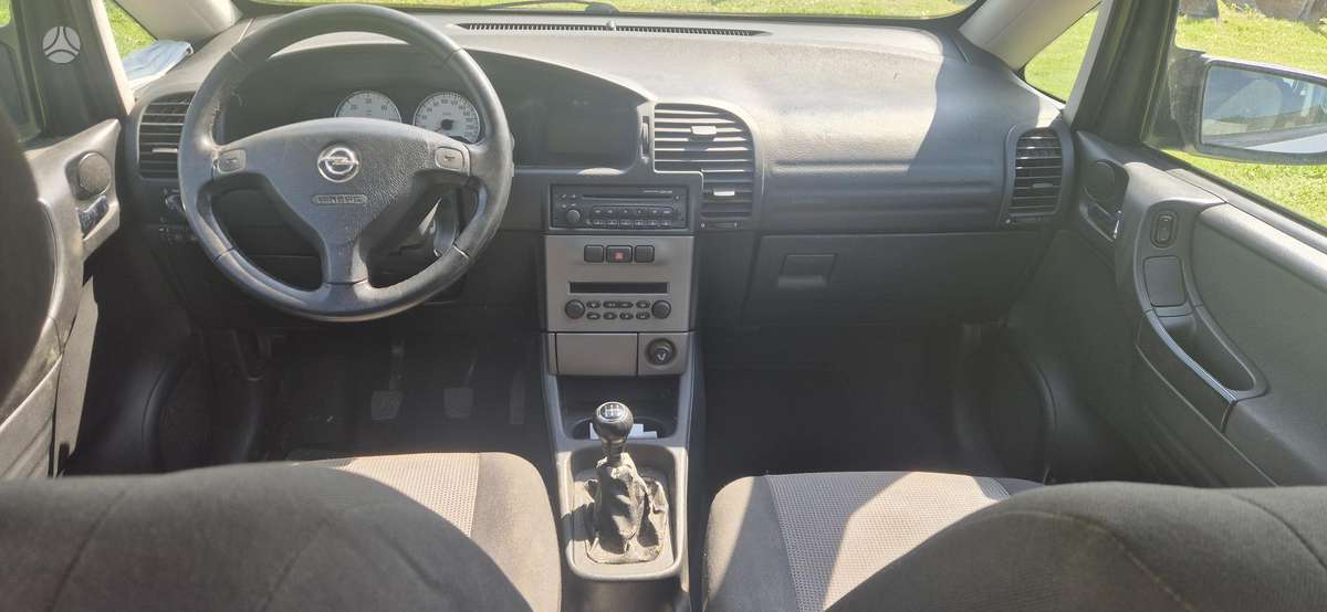 Opel Zafira, 2005
