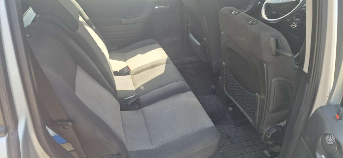 Opel Zafira 2005 — photo 9