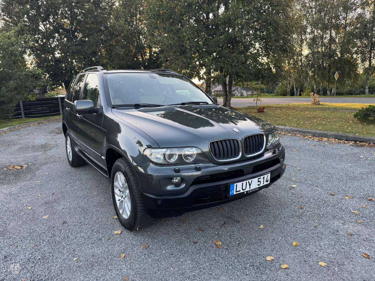 BMW X5 2005 — салон