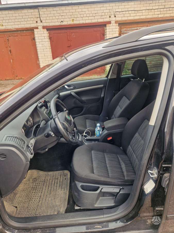 Skoda Octavia 2011 — photo 11