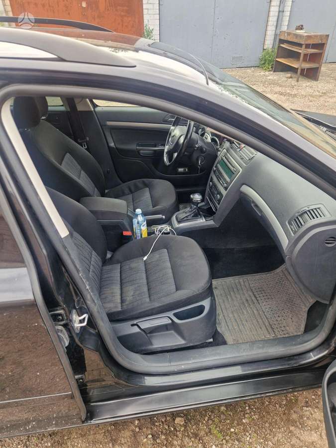 Skoda Octavia 2011 — photo 13