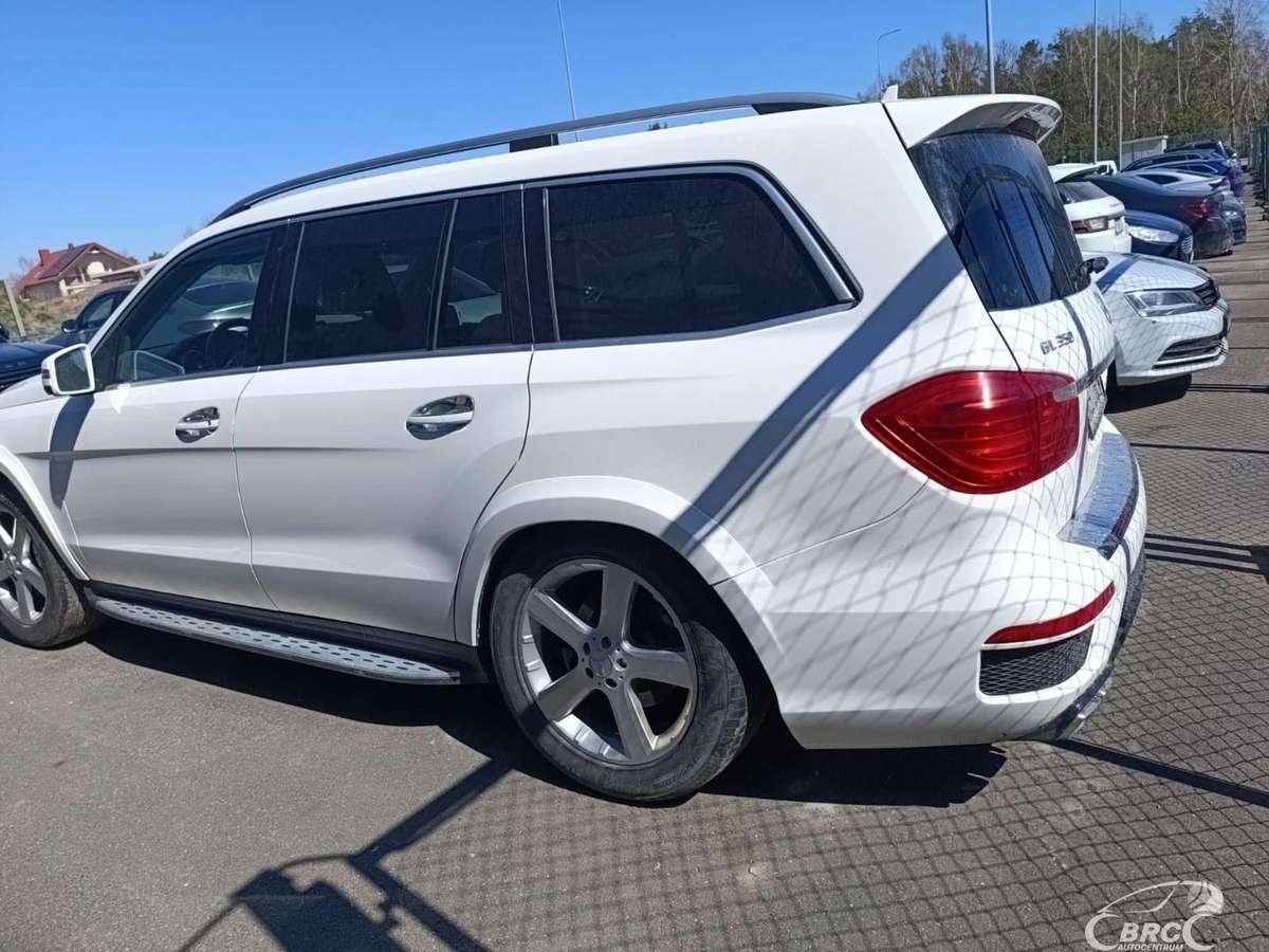 Mercedes-Benz GL350 2015 — фото 6