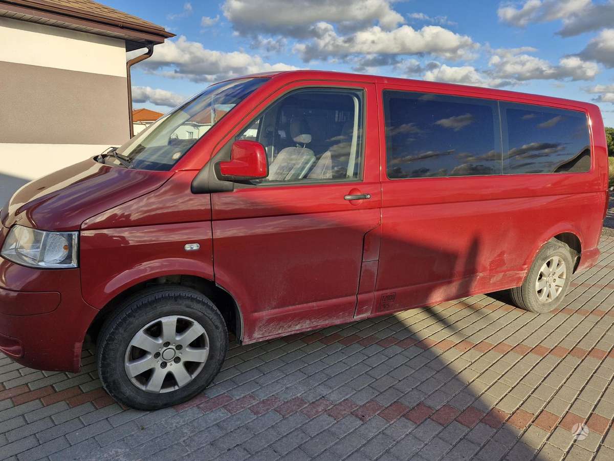 Volkswagen Multivan 2006 — двигун 2461 cm³, 174 HP (128kW)
