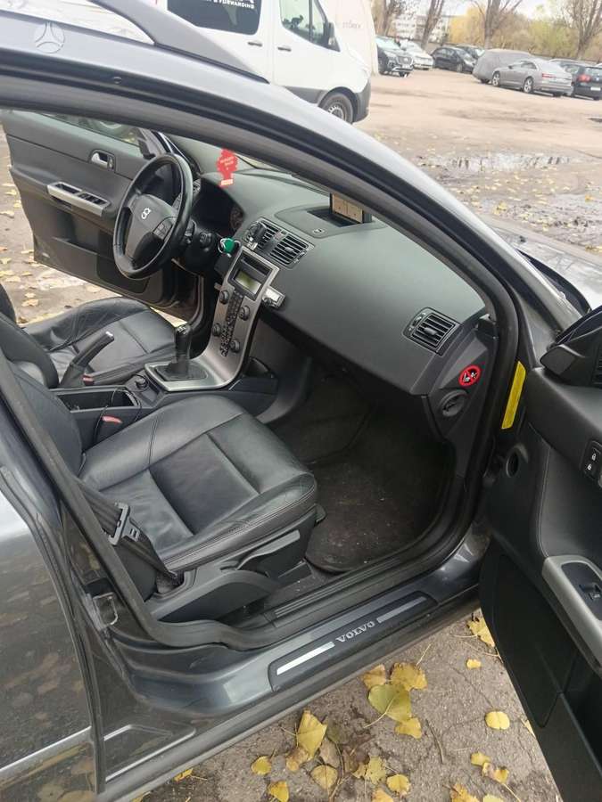 Volvo V50 2007 — photo 10