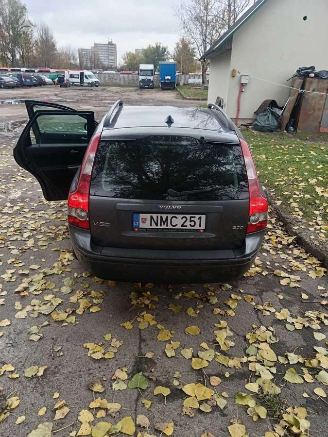 Volvo V50 2007 — photo 8