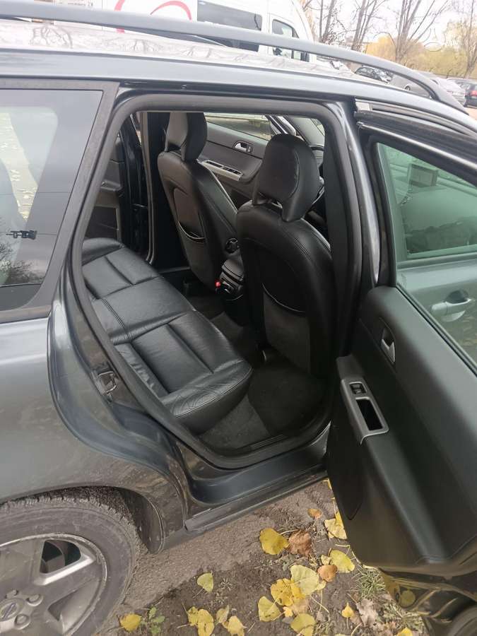 Volvo V50 2007 — photo 9