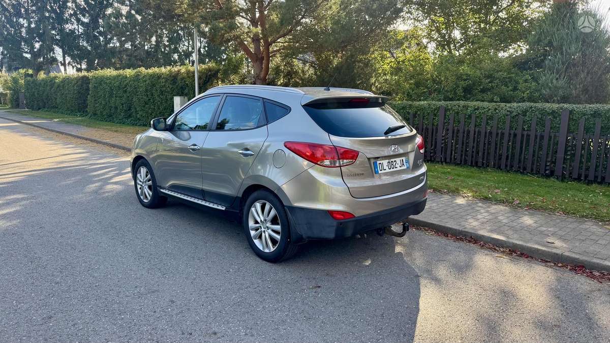 Hyundai ix35 2011 — photo 6