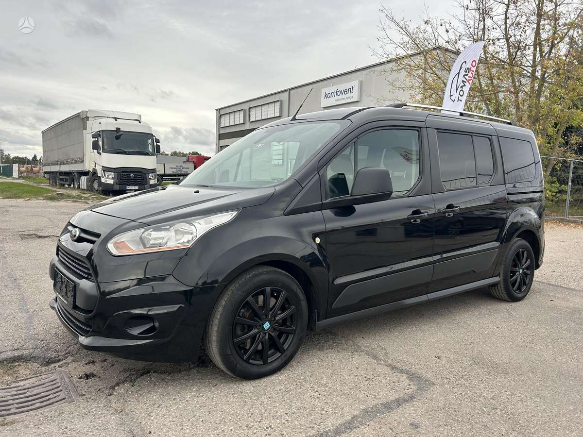 Ford Tourneo 2014 — салон