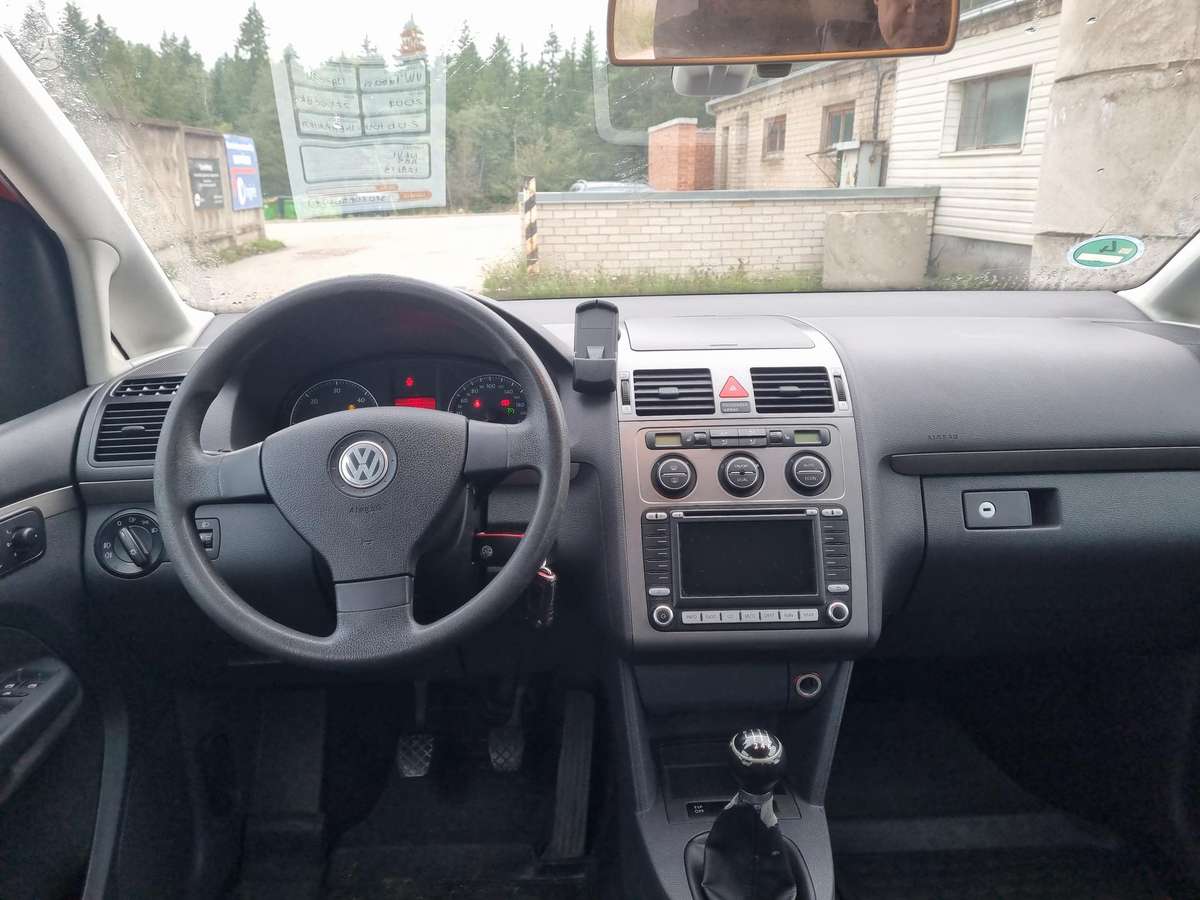 Volkswagen Touran 2007 — photo 8