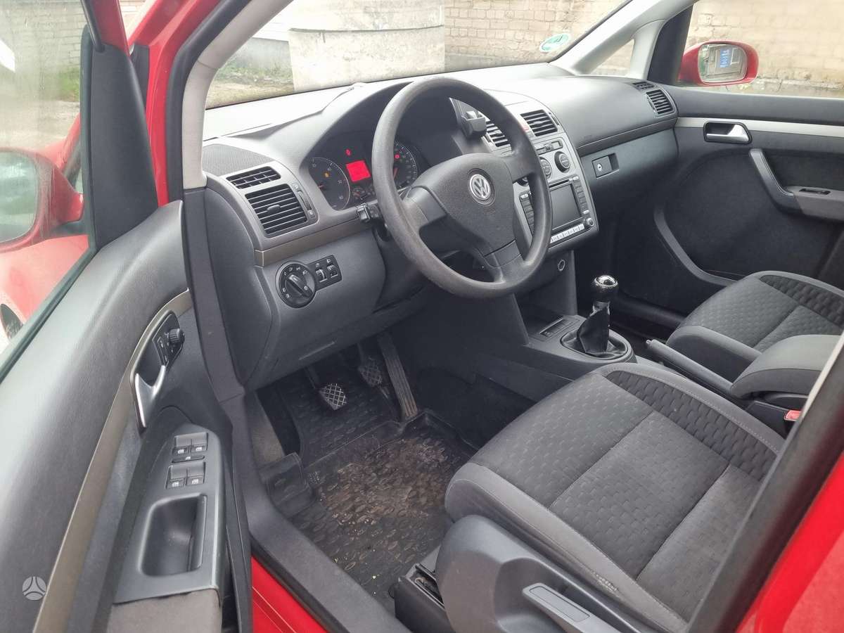 Volkswagen Touran 2007 — photo 9