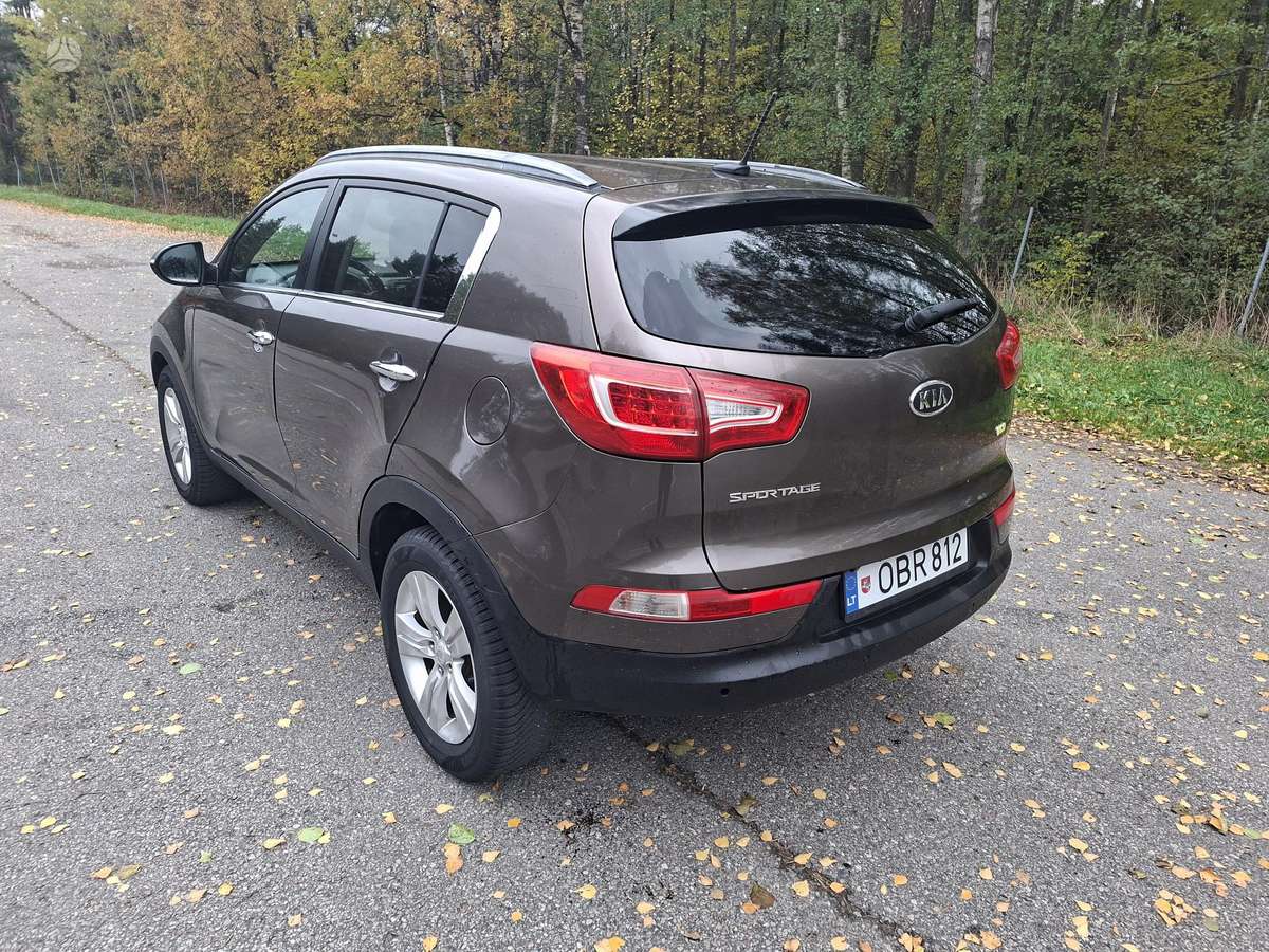 Kia Sportage 2011 — двигун 1700 cm³, 116 HP (85kW)