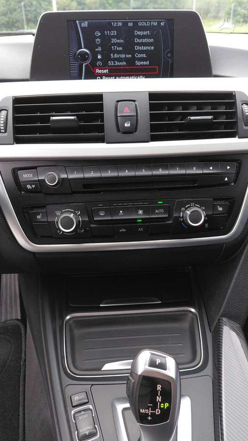 BMW 320 2013 — photo 11