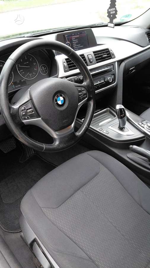 BMW 320 2013 — photo 9