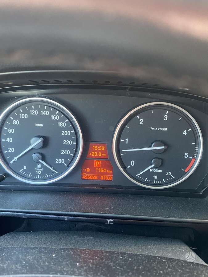 BMW 530 2009 — photo 11