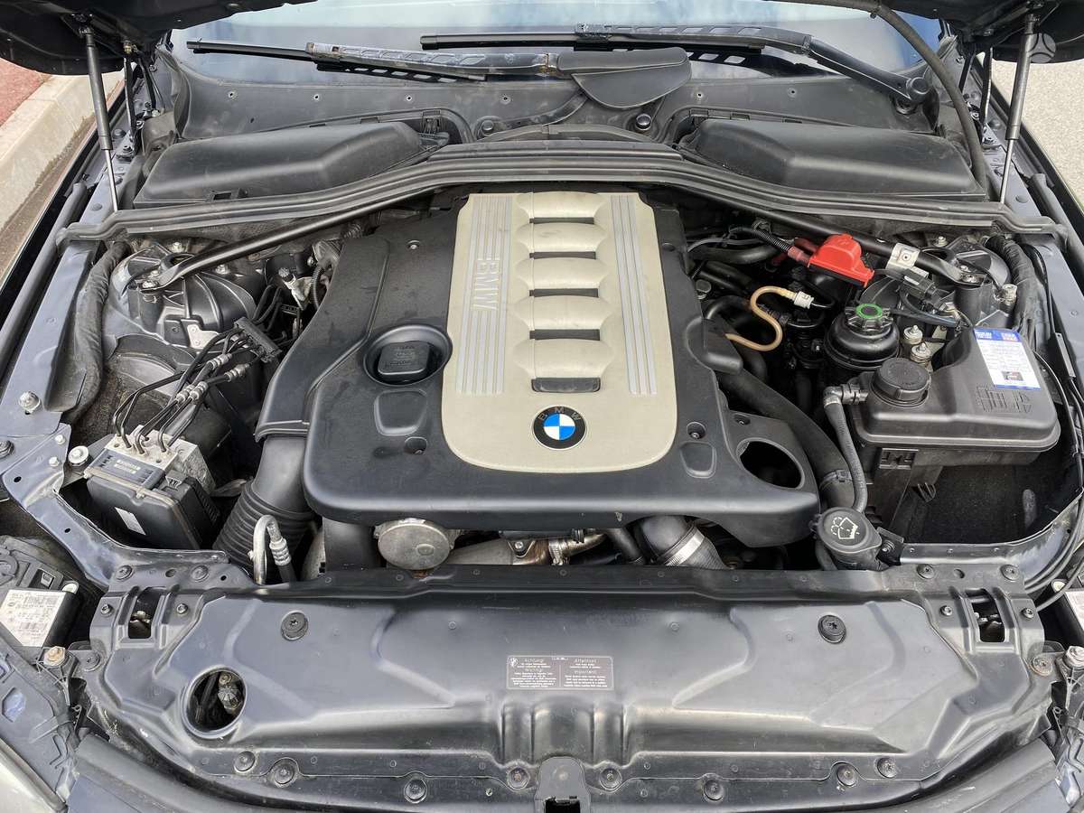 BMW 530 2009 — photo 6