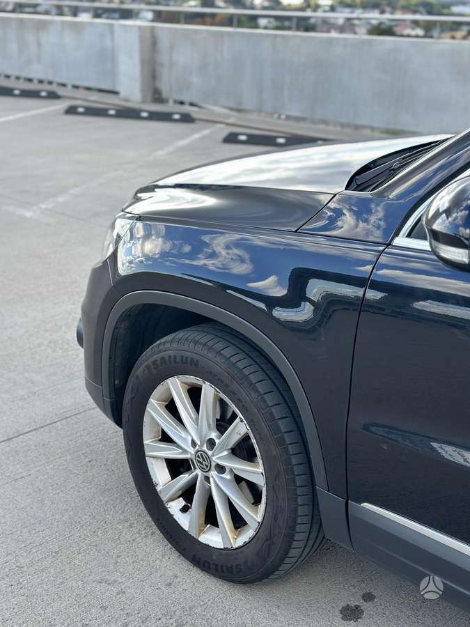 Volkswagen Tiguan 2011 — двигун 1968 cm³, 140 HP (103kW)