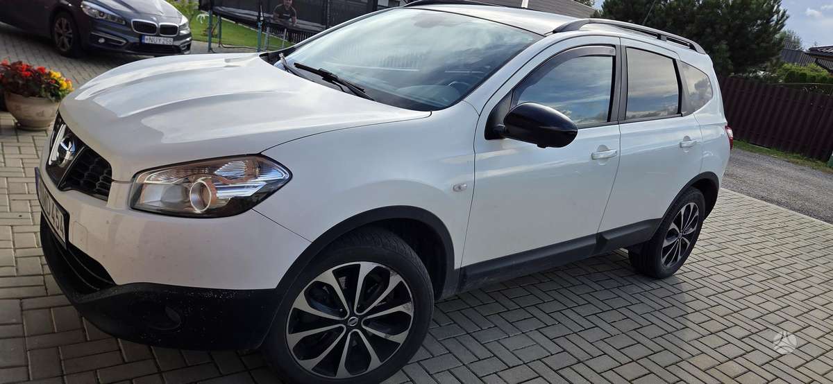Nissan Qashqai+2 2014 — vehicle for AFU Ukraine