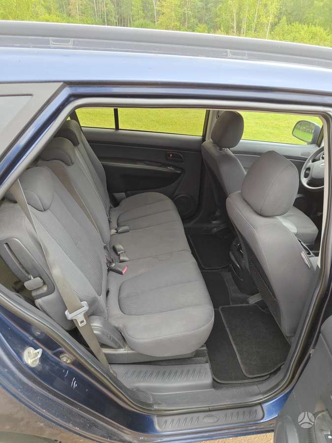 Kia Carens 2007 — photo 15