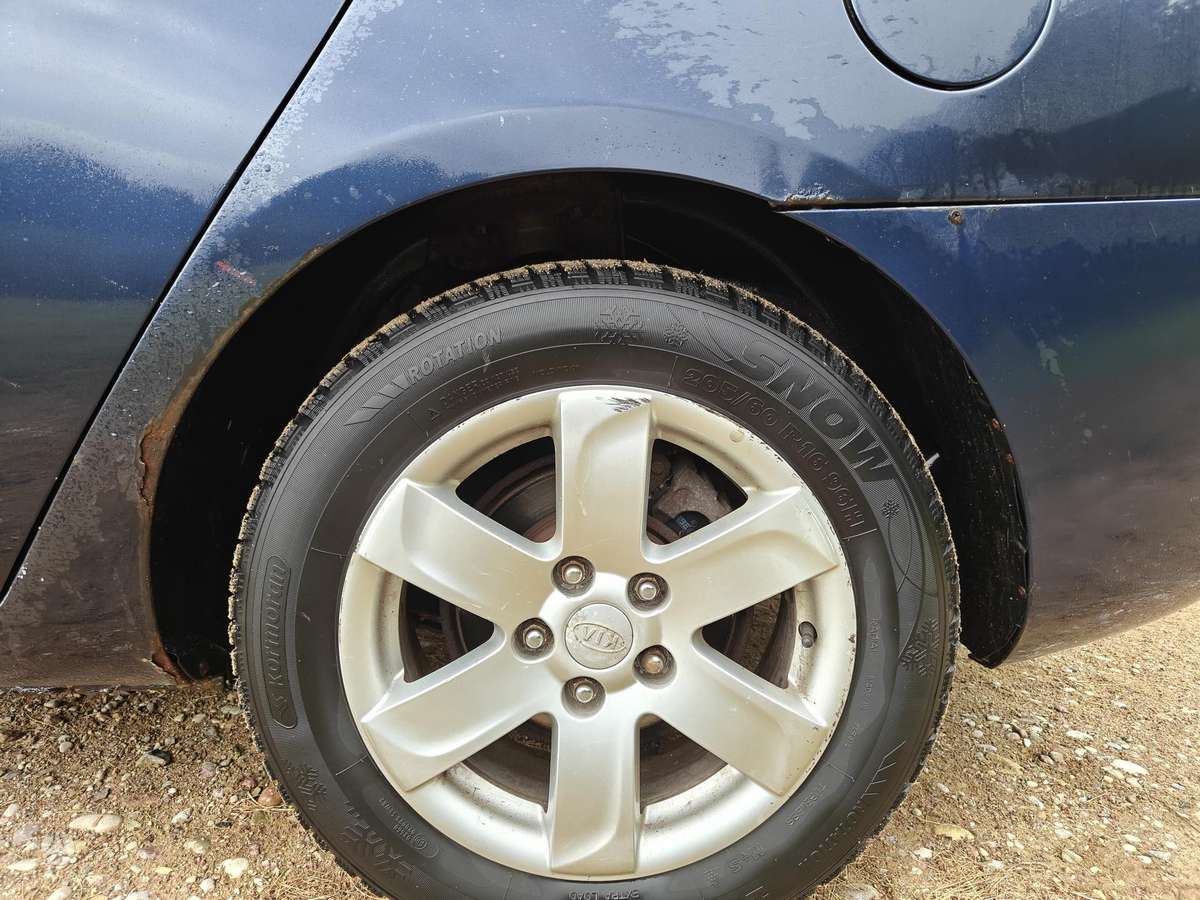 Kia Carens 2007 — photo 7
