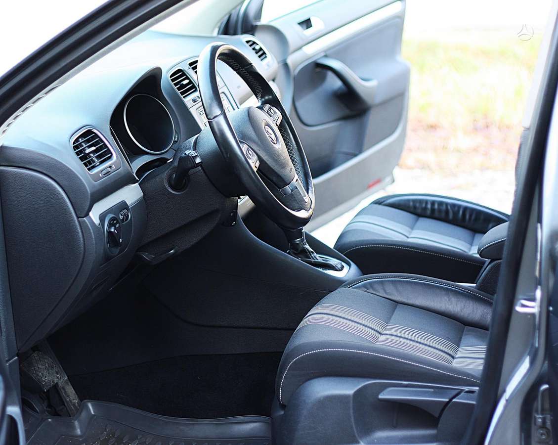 Volkswagen Golf 2012 — photo 19