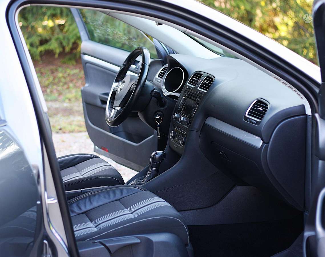 Volkswagen Golf 2012 — photo 22