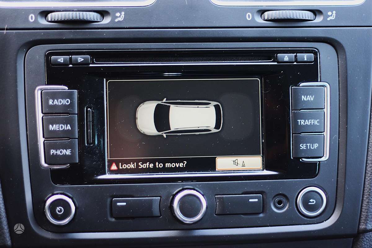 Volkswagen Golf 2012 — photo 24