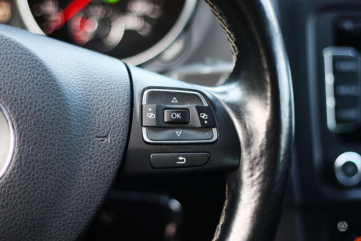 Volkswagen Golf 2012 — photo 27