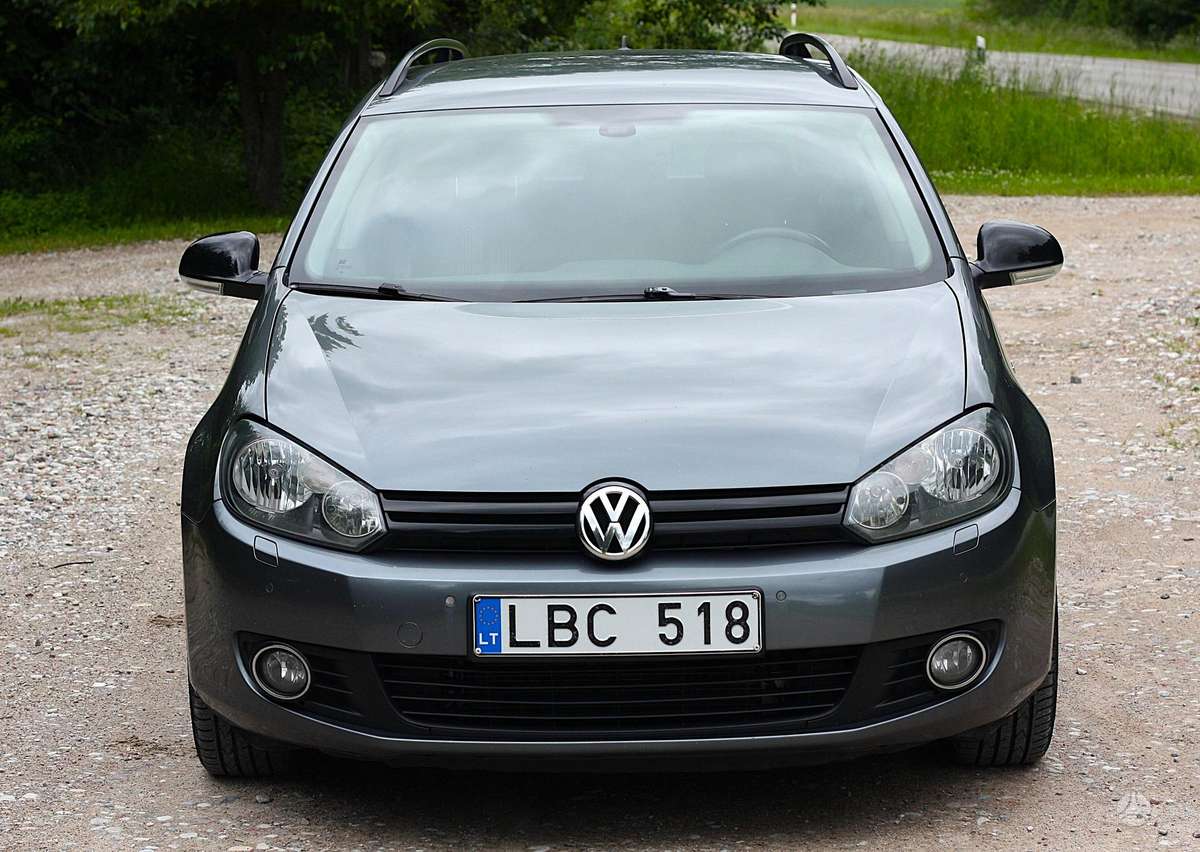 Volkswagen Golf 2012 — engine 1598 cm³, 105 HP (77kW)