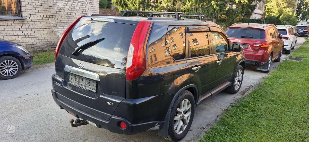 Nissan X-Trail 2015 — interior