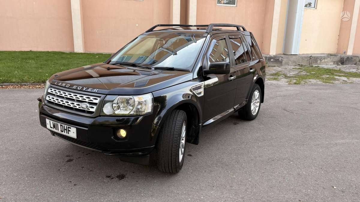 Land Rover 2011 — салон