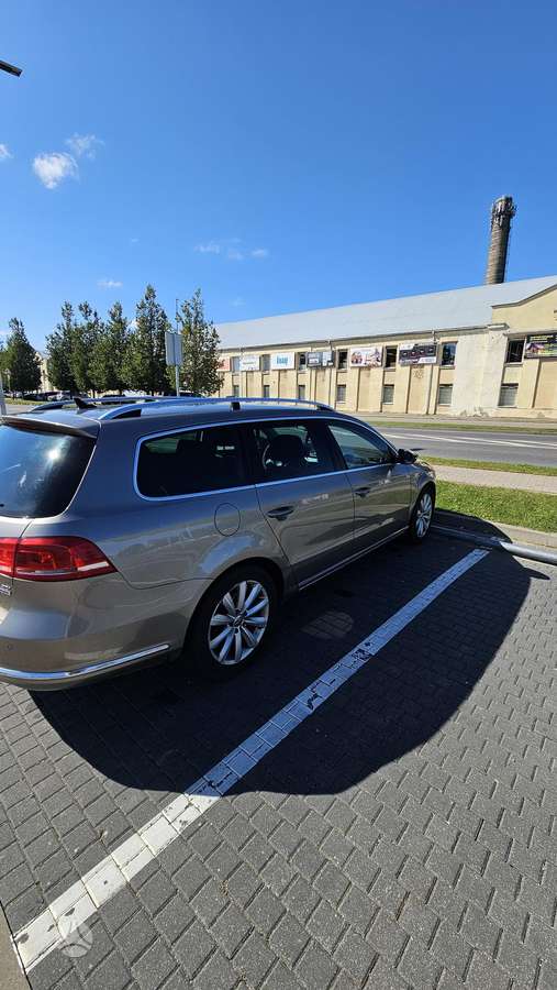 Volkswagen Passat 2012 — photo 5