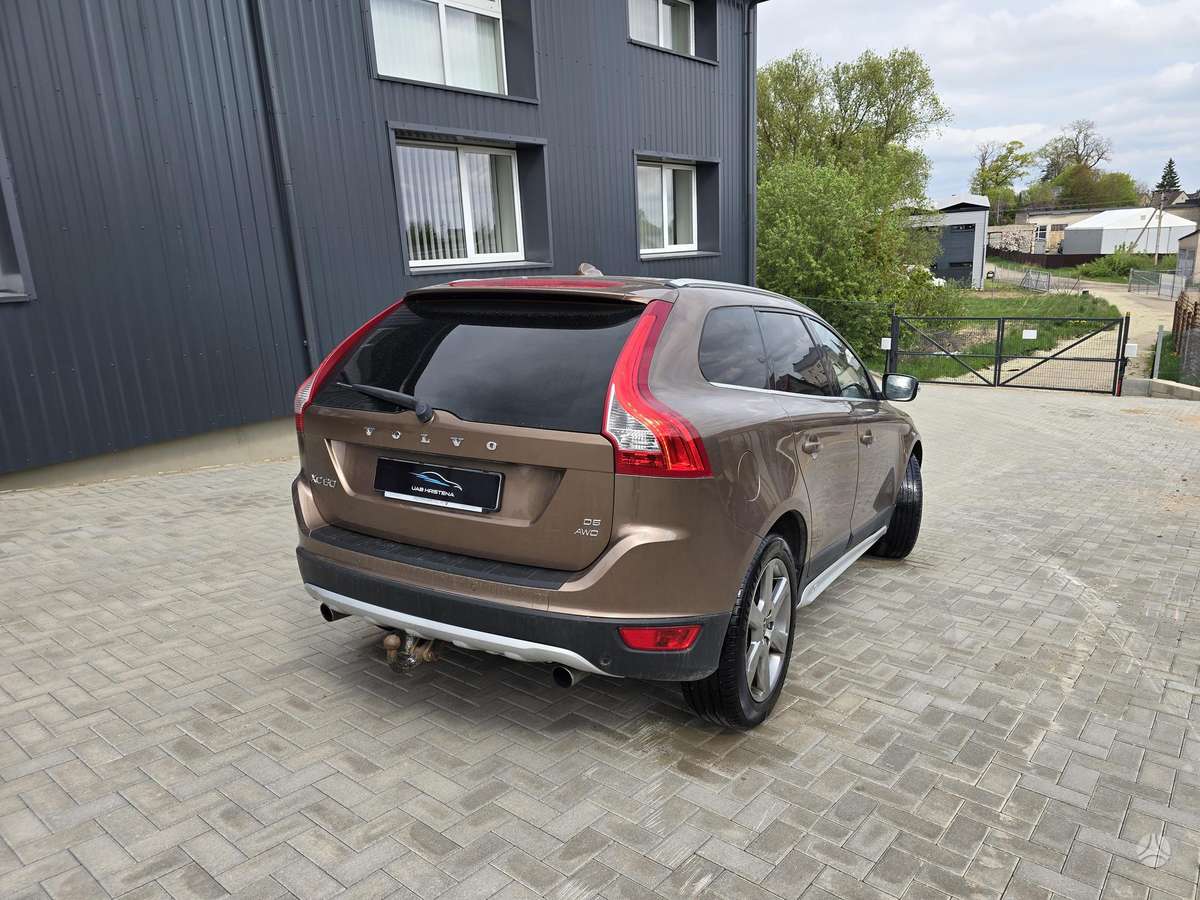 Volvo XC60 2009 — photo 10