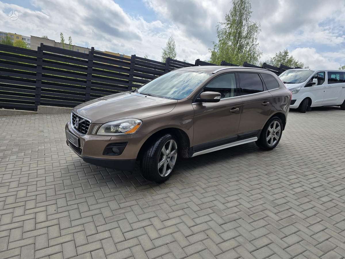 Volvo XC60 2009 — photo 16