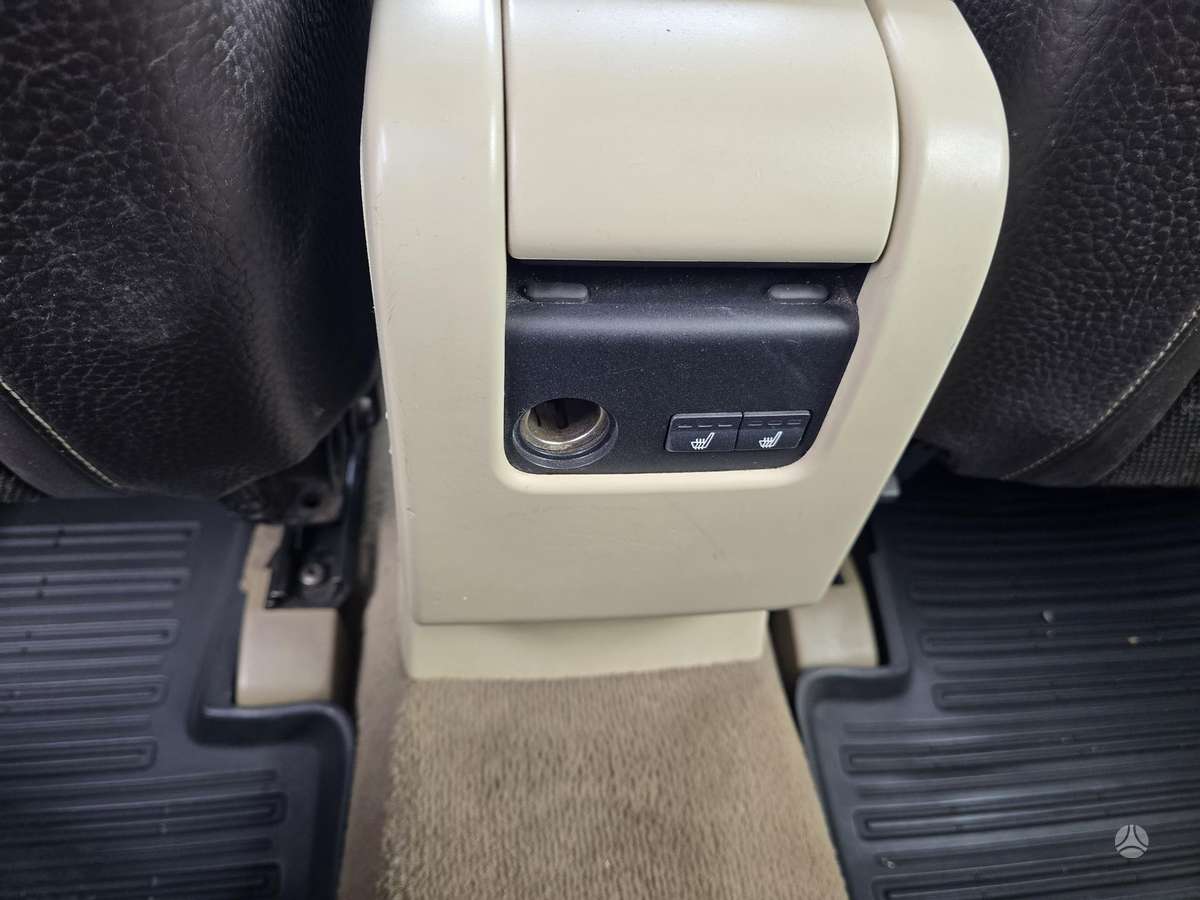 Volvo XC60 2009 — photo 22