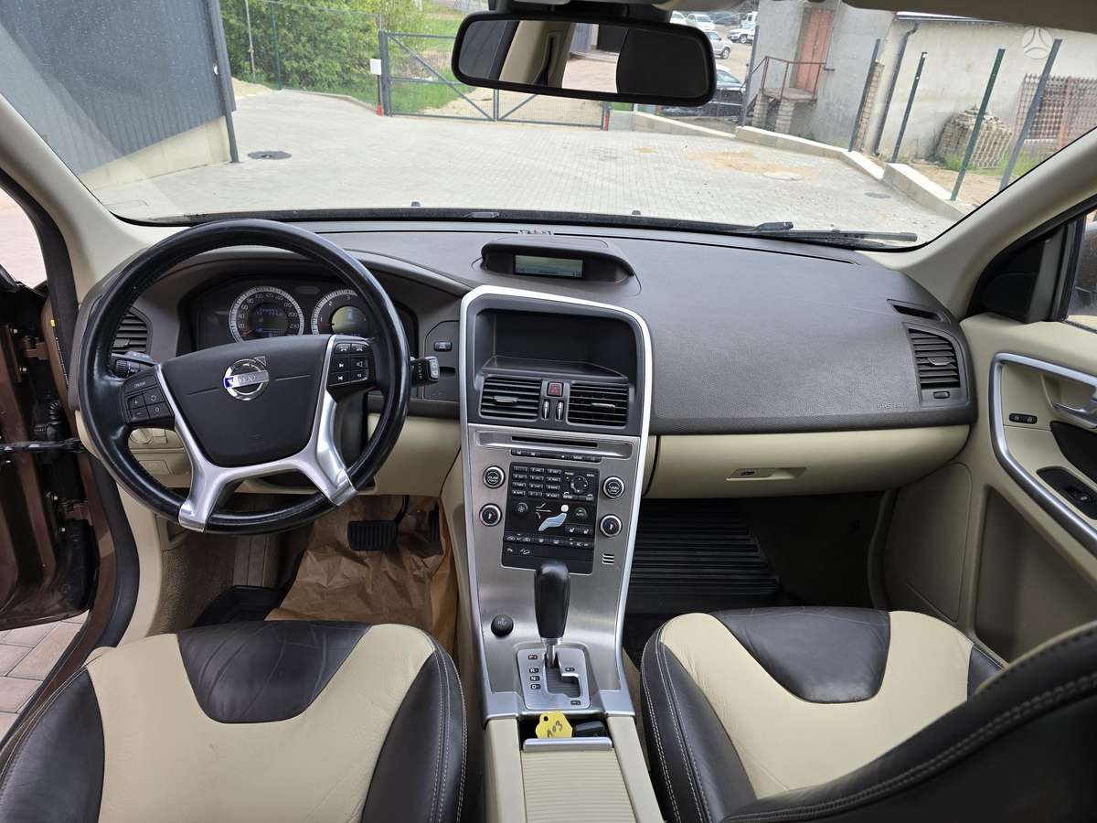Volvo XC60 2009 — photo 23