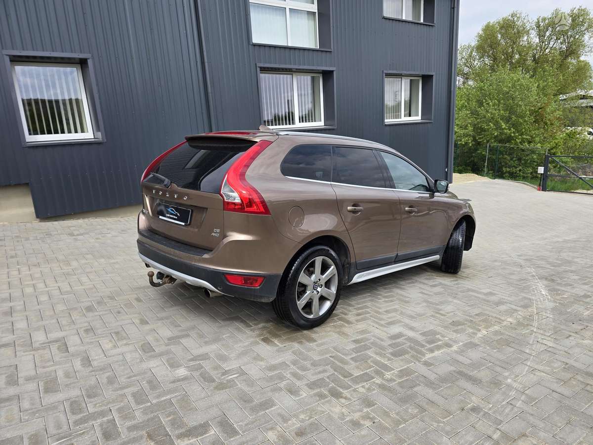 Volvo XC60 2009 — photo 9