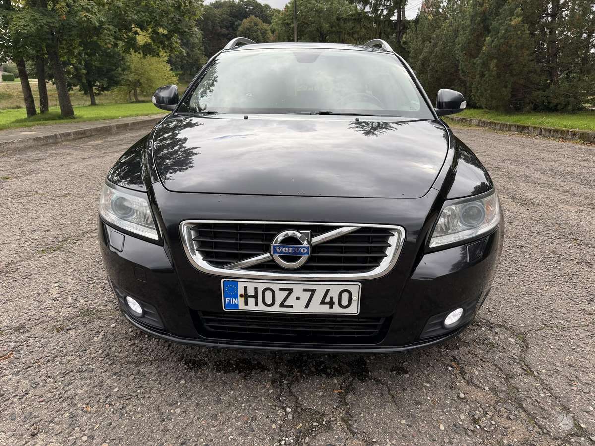 Volvo V50 2011 — вигляд ззаду