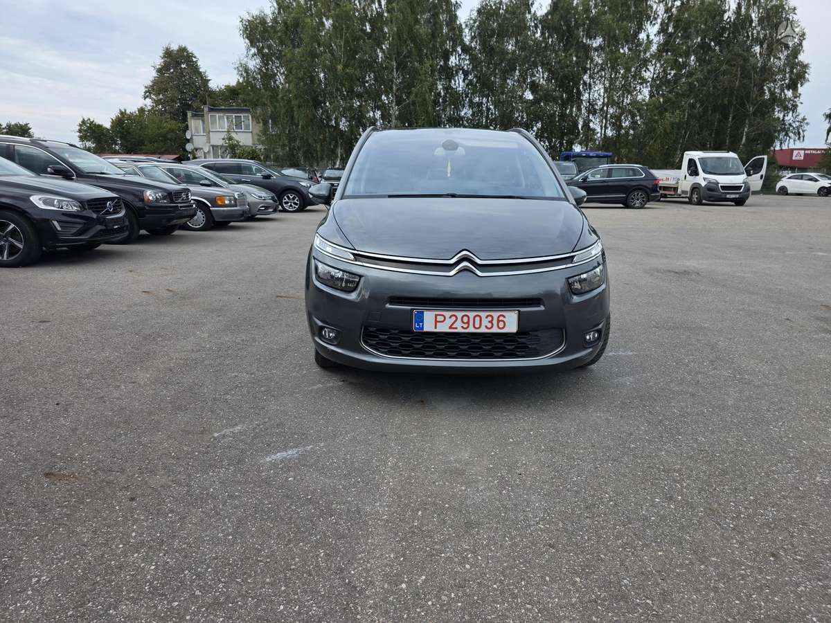 Citroen C4 2015 — rear view