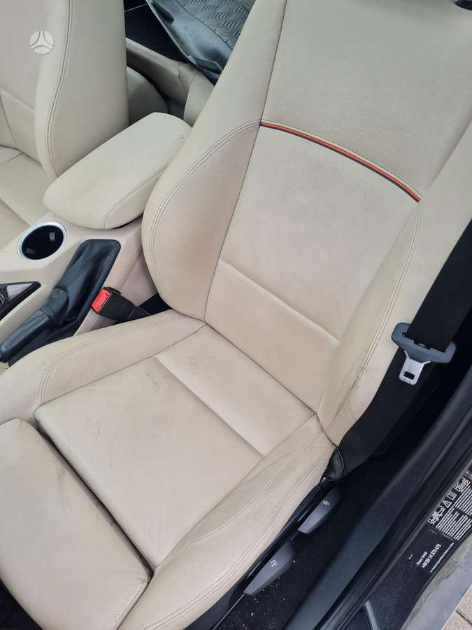BMW X1 2015 — фото 14